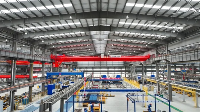 百年船厂创新跃迁:何以从长江驶向深蓝,于...